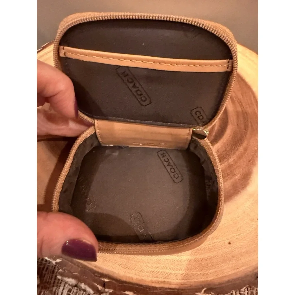 Coach‎ Leather Pill Case Holder Brown Zip Around Small Travel Embossed